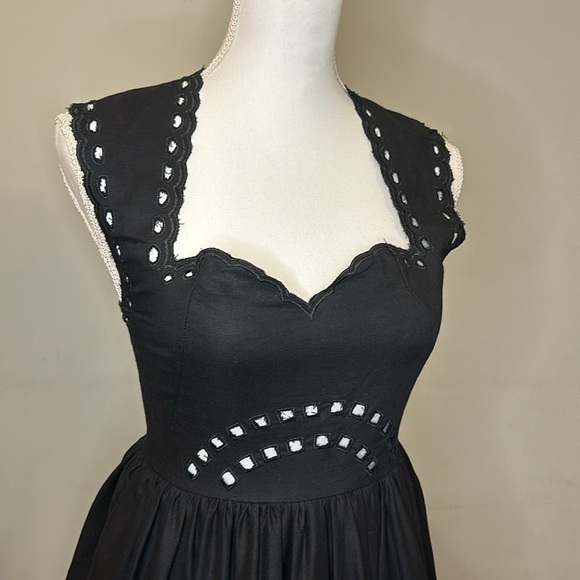 OLIVACEOUS Eyelet Cutout Fit & Flare Swing Dress -New With Tag - Picture 3 of 8